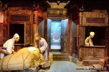 搬家先搬哪三样东西(搬家应该先搬什么进去)